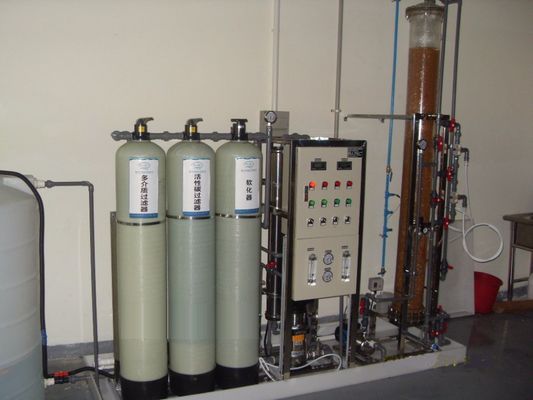 Sistem Air Deionisasi 3KW, Filter Resin Pertukaran Ion 60% - 75% Pemulihan