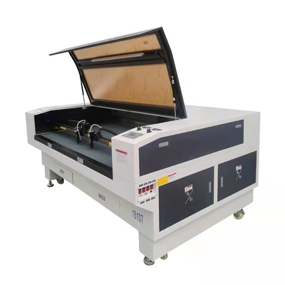 Mesin Ukiran Pemotongan Laser CNC CO2 mandiri
